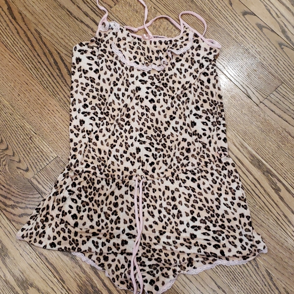 5/$25 Cosmopolitan nighty